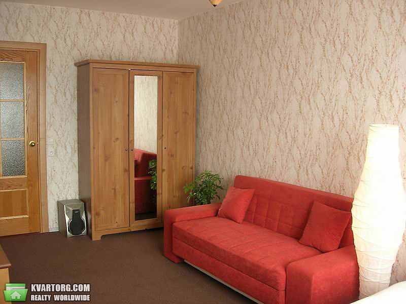 Rent out 2-room apartment. Киев,  Введенская — photo 2