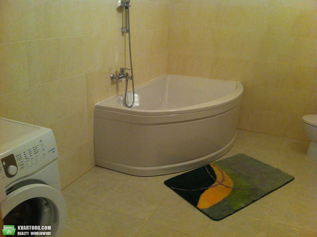 Rent out 2-room apartment. Киев,  Лабораторная — photo 5