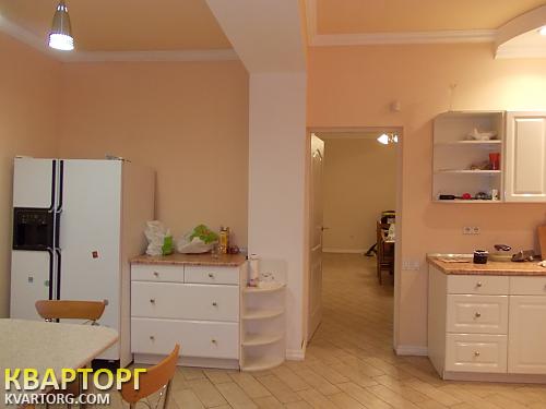 Rent out house. Киев,  Салютная — photo 2