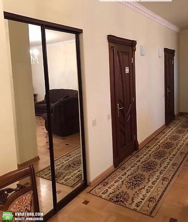 Rent out 2-room apartment. Киев,  Щекавицкая — photo 4