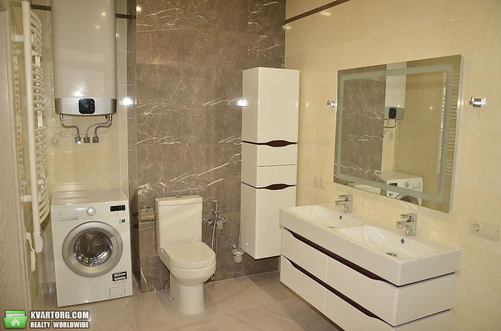 Rent out 4-room apartment. Киев,  Драгомирова — photo 6