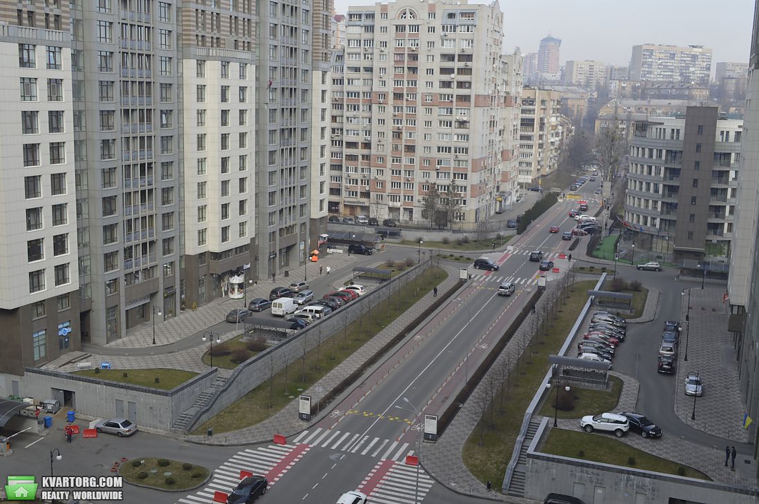 Sell 4-room apartment. Киев,  Драгомирова — photo 5