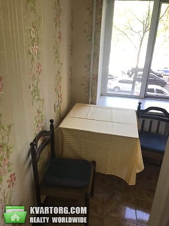 Rent out 1-room apartment. Киев,  Жилянская — photo 6