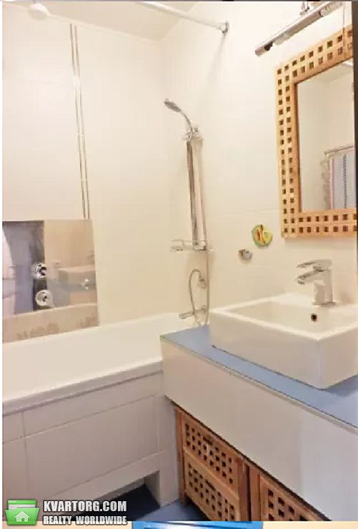 Sell 3-room apartment. Киев,  Урловская — photo 8