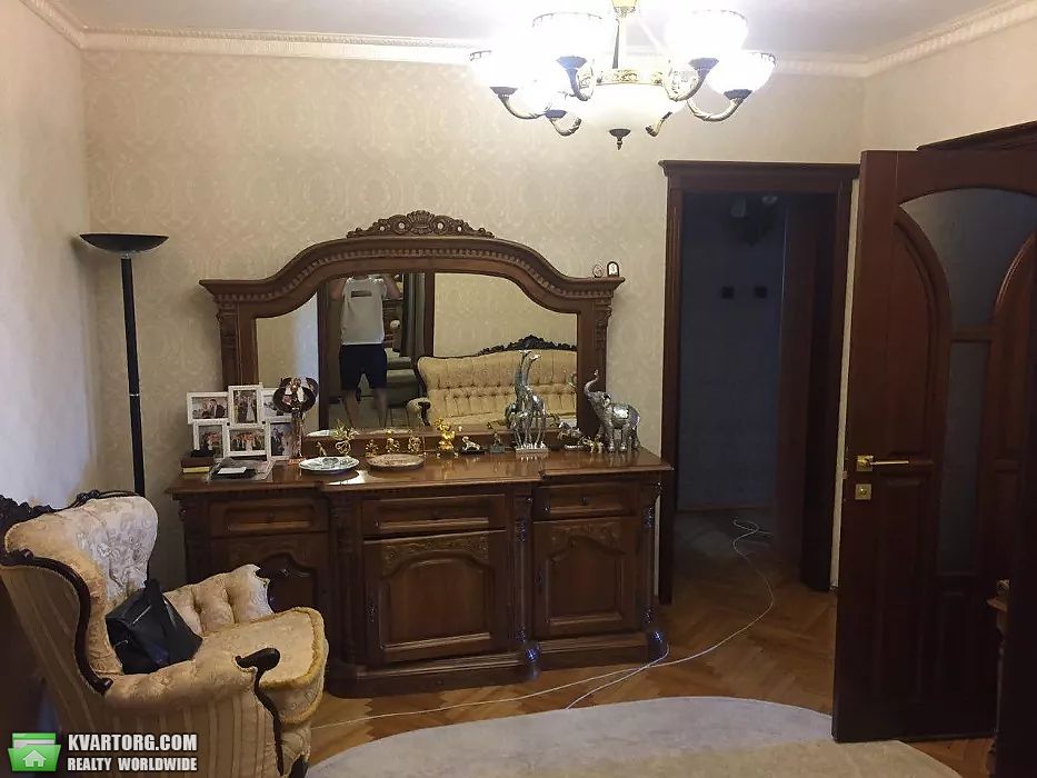 Sell 3-room apartment. Киев,  Ревуцкого — photo 2