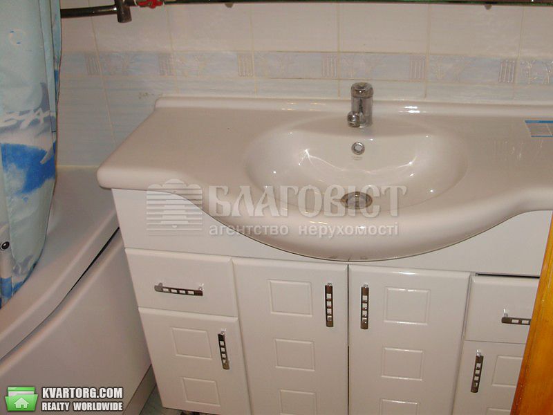 Rent out 2-room apartment. Киев,  Шелковичная — photo 5