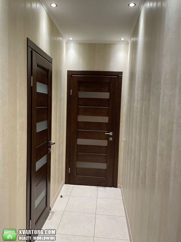 Rent out 2-room apartment. Киев, градинская — photo 1