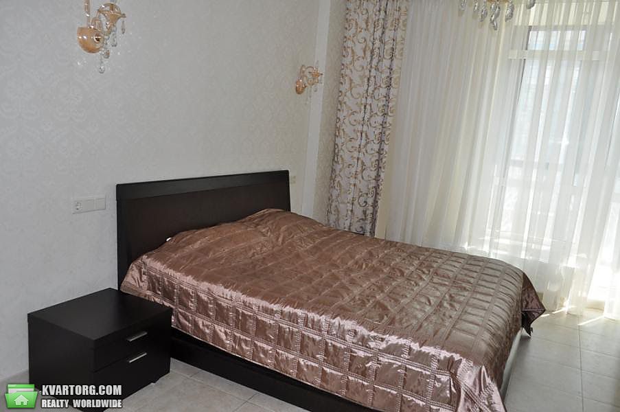 Rent out 2-room apartment. Киев,  Драгомирова — photo 7