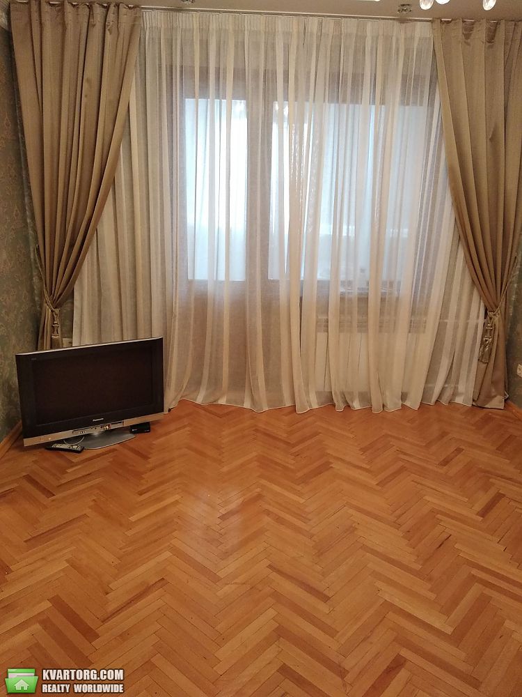 Rent out 3-room apartment. Киев,  Градинская — photo 7