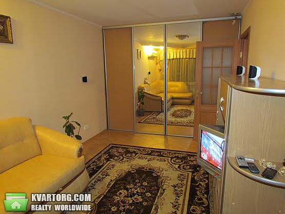 Sell 2-room apartment. Киев,  Светлая — photo 4