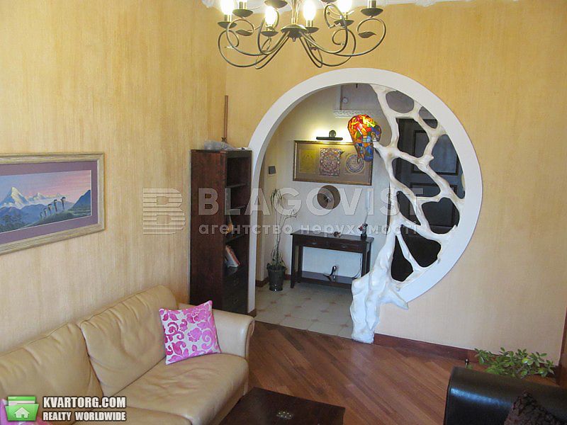 Rent out 2-room apartment. Киев, Деловая — photo 1