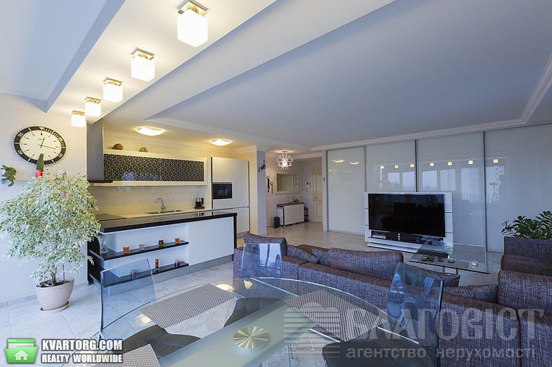 Sell 3-room apartment. Киев, Панельная — photo 6