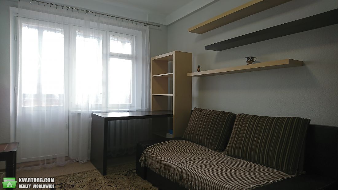 Rent out 2-room apartment. Киев, Курбаса Леся — photo 5