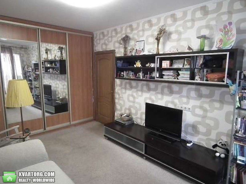 Sell 2-room apartment. Киев,  Маяковского — photo 1