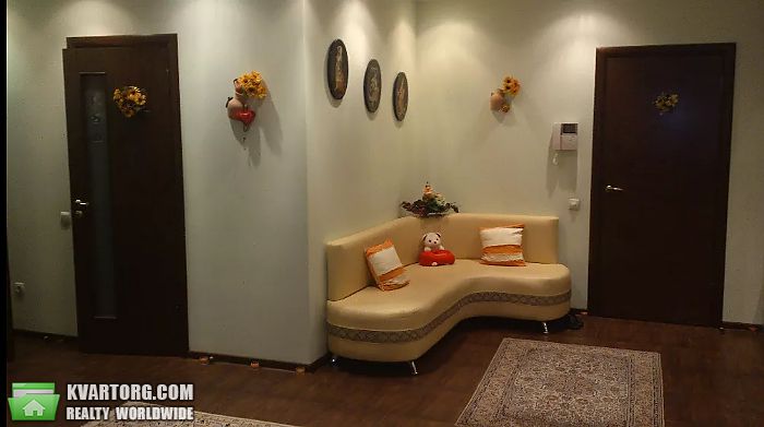 Rent out 2-room apartment. Киев,  Срибнокильская — photo 1