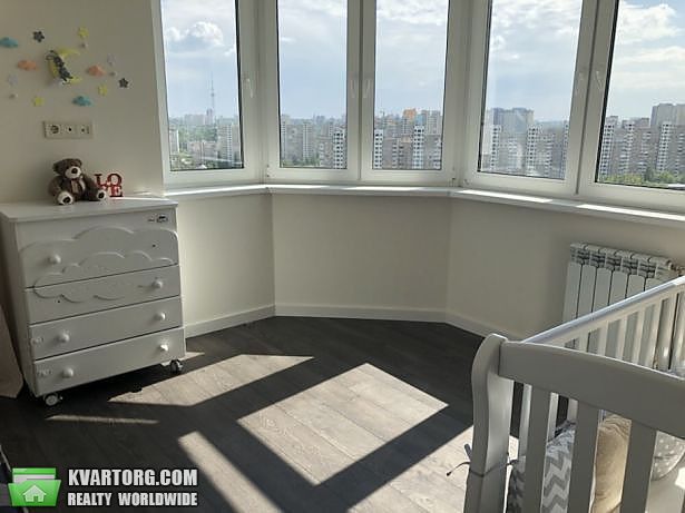 Sell 3-room apartment. Киев,  Краснопольская — photo 2