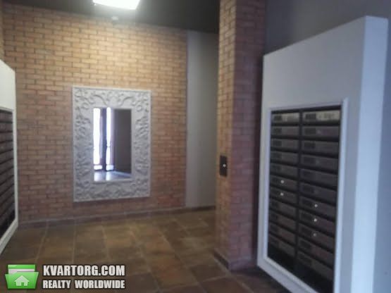Rent out 2-room apartment. Киев, вацвала гавела — photo 1