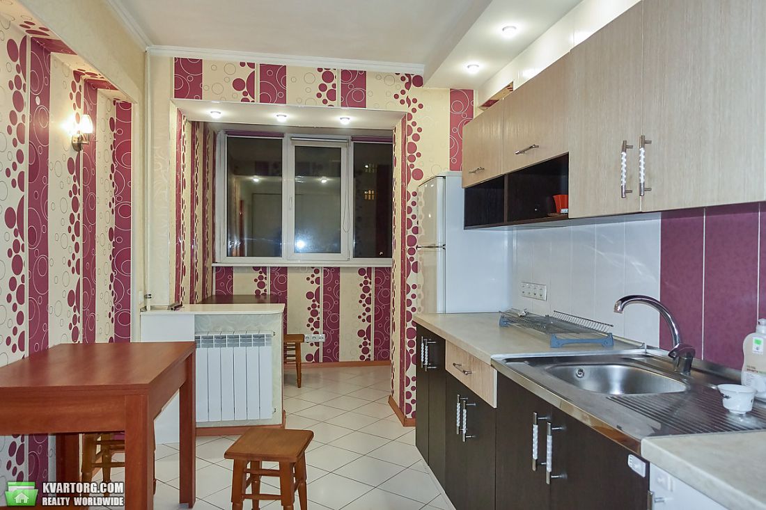 Rent out 1-room apartment. Киев,  Антоновича — photo 4
