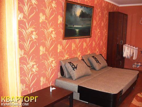 Rent out 2-room apartment. Киев, Индустриальная — photo 5