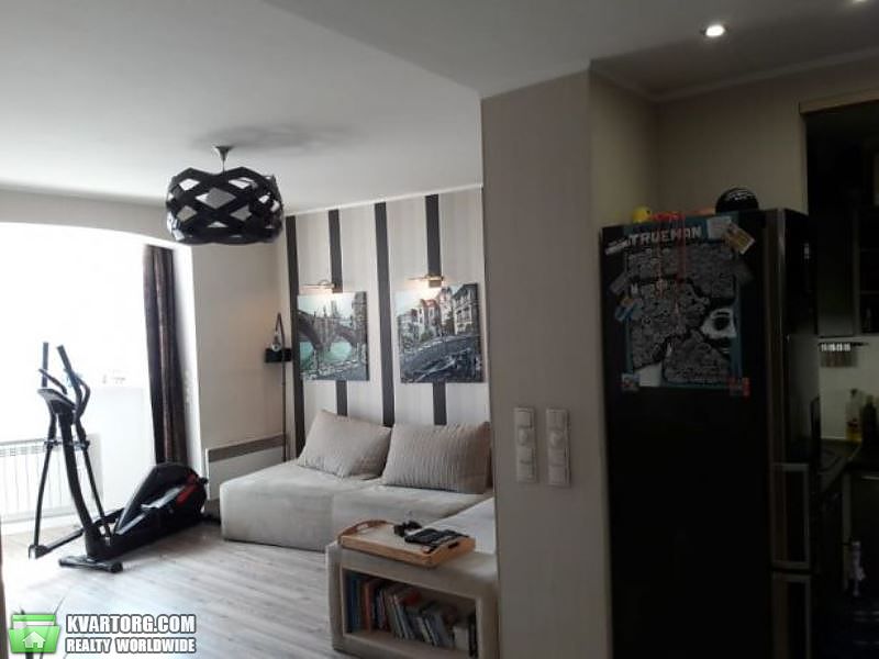 Sell 1-room apartment. Киев,  Урловская — photo 1