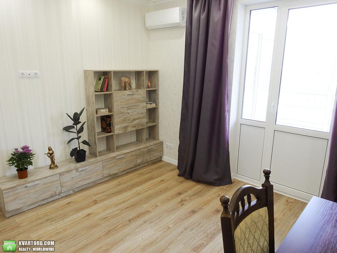 Sell 3-room apartment. Киев, Малевича — photo 1
