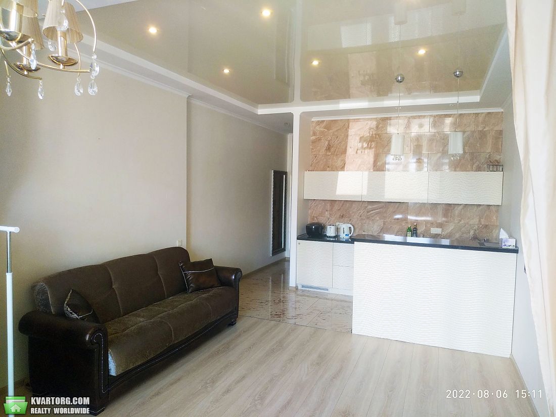 Sell 1-room apartment. Киев,  Жилянская — photo 1
