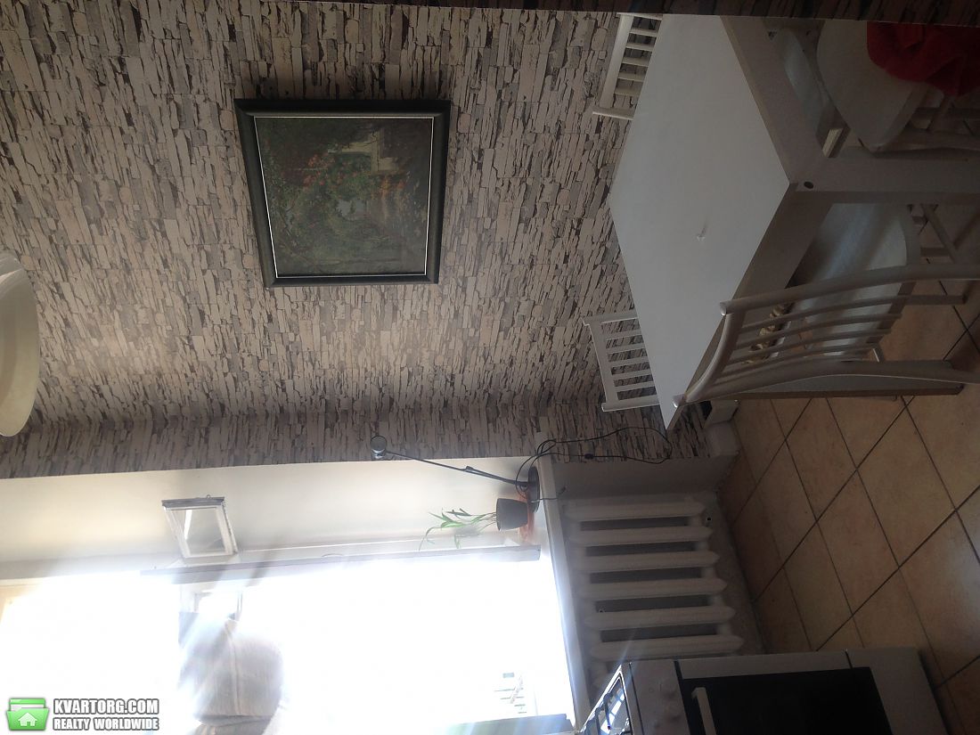 Rent out 4-room apartment. Киев, ул. Антоновича — photo 1