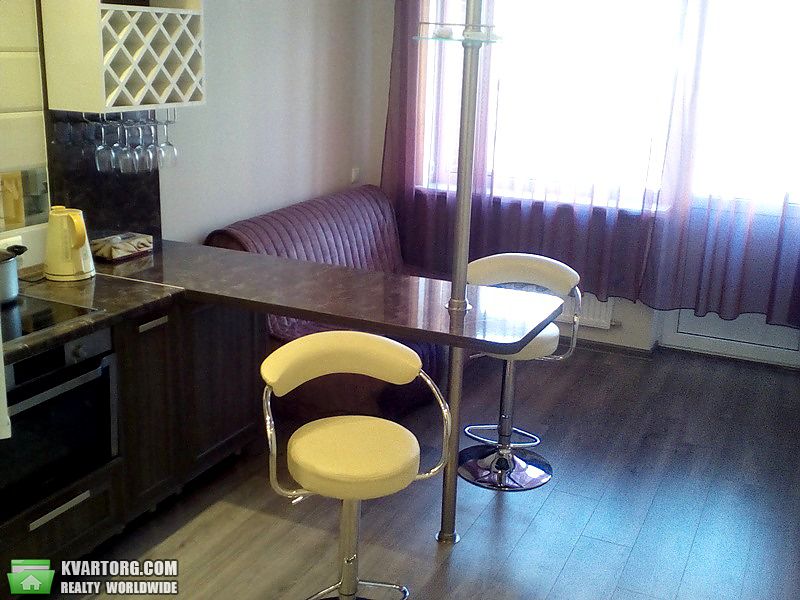 Rent out 2-room apartment. Киев,  Шамрыло — photo 6