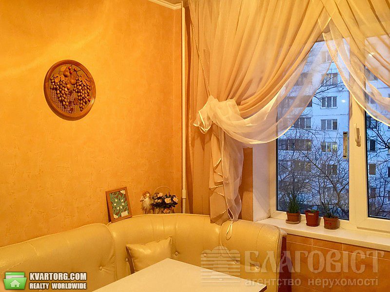 Sell 2-room apartment. Киев,  Героев Днепра — photo 1