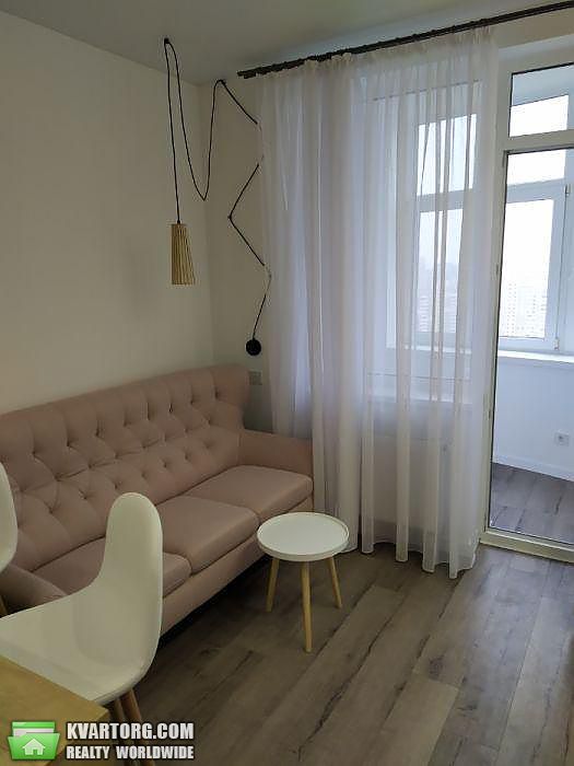 Rent out 2-room apartment. Киев,  Драгоманова — photo 3