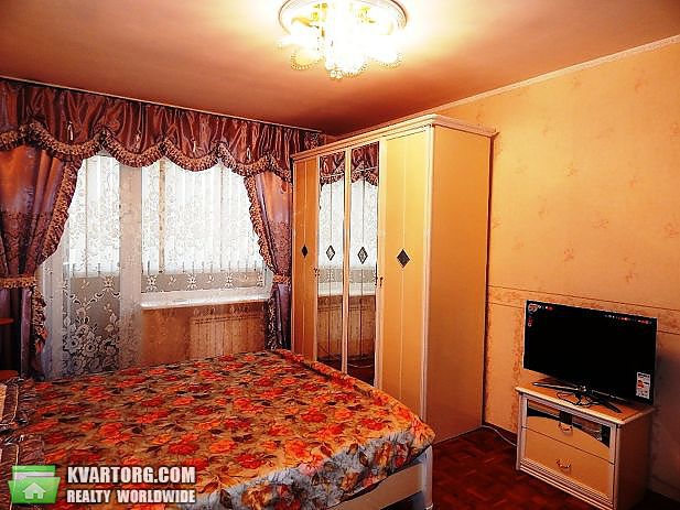 Rent out 3-room apartment. Днепропетровск, Коммунаровская — photo 1