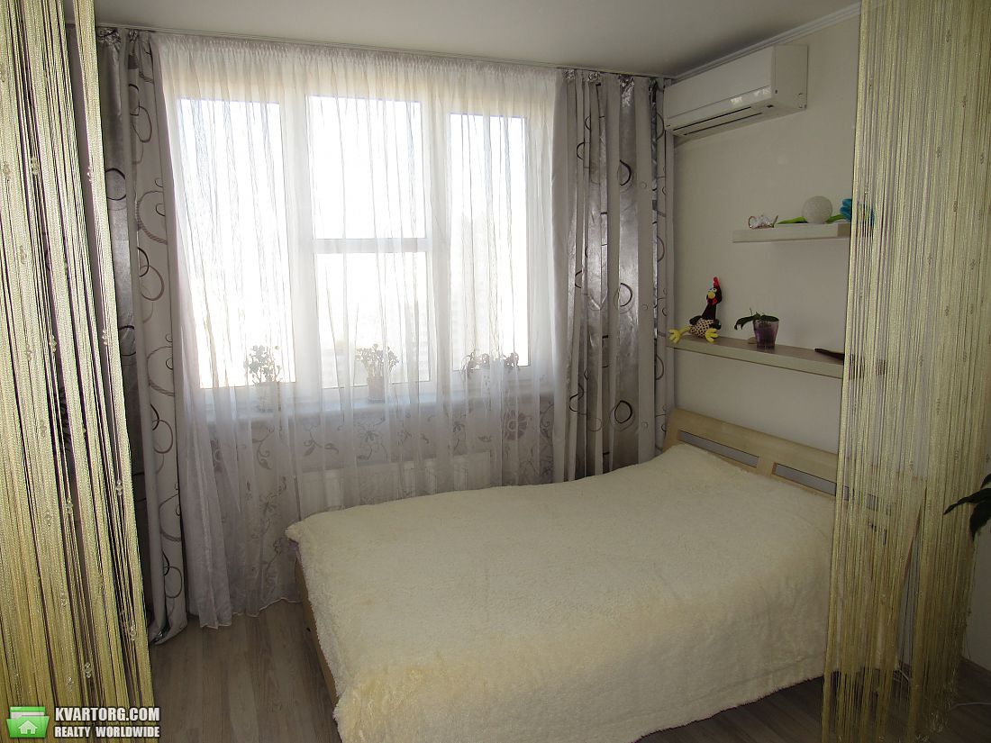 Sell 2-room apartment. Киев,  Эрнста — photo 5