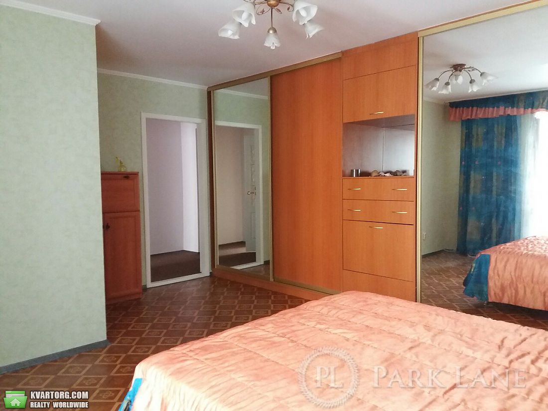 Sell 3-room apartment. Киев,  Бажана — photo 1