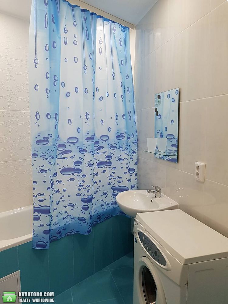 Rent out 1-room apartment. Киев, Чавдар — photo 3