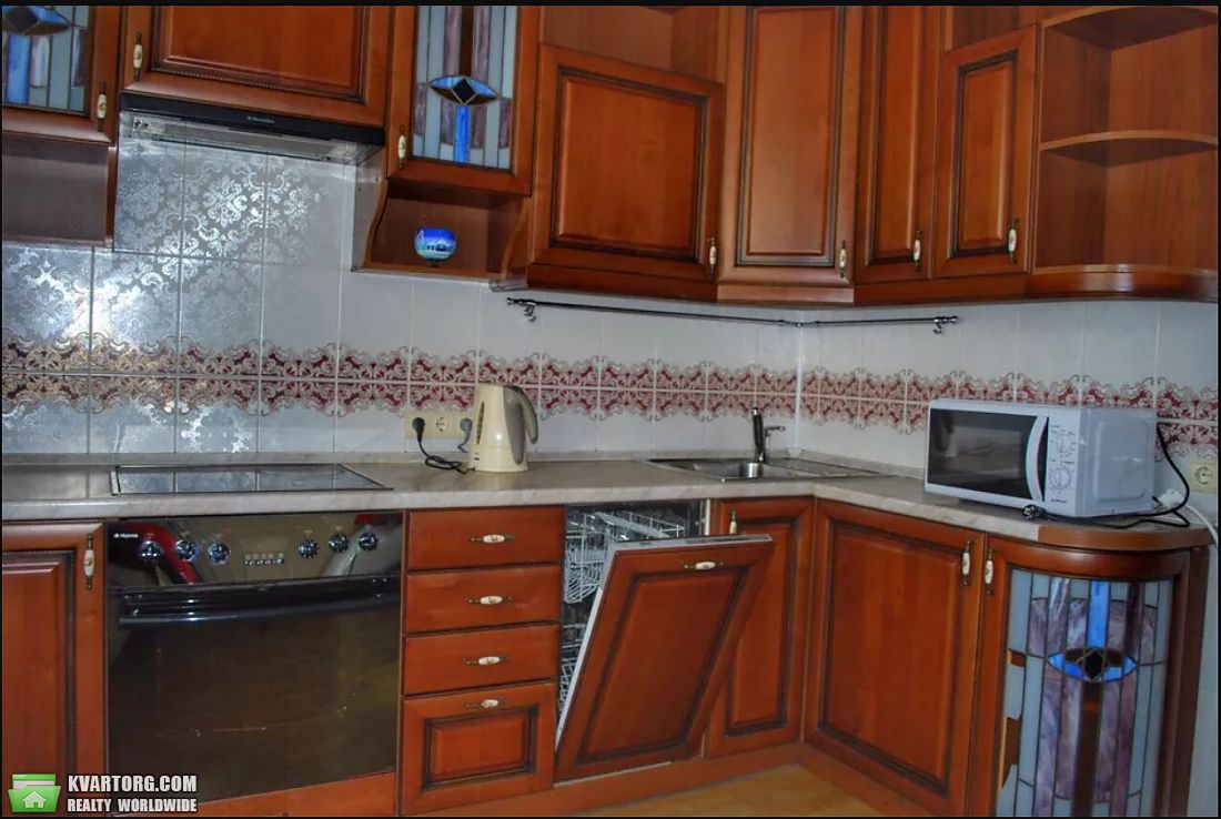 Rent out 3-room apartment. Киев, Олейника — photo 1