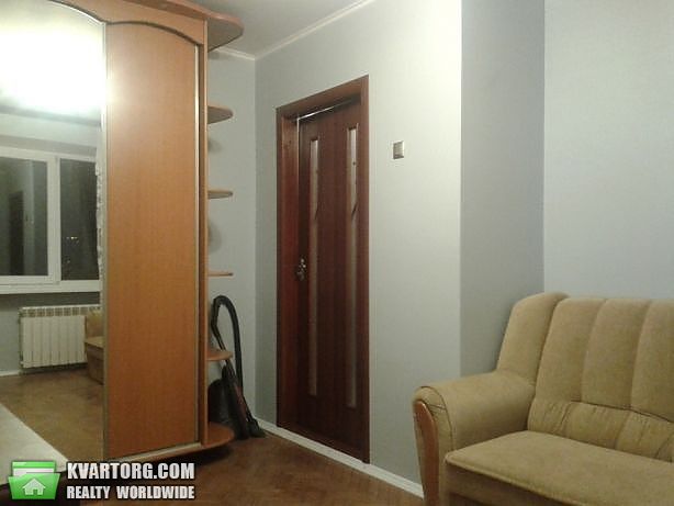 Rent out 1-room apartment. Киев,  Набережно-Корчеватская — photo 1