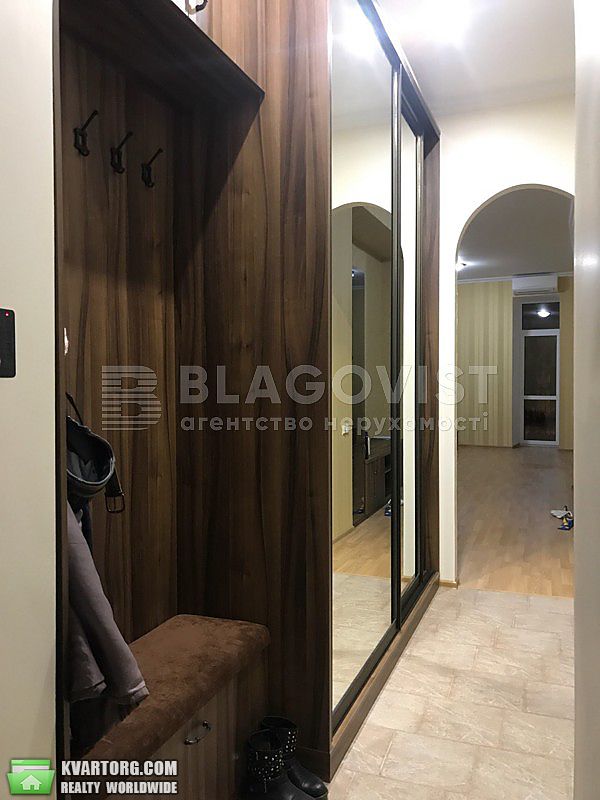 Rent out 1-room apartment. Киев, Боричев спуск — photo 6