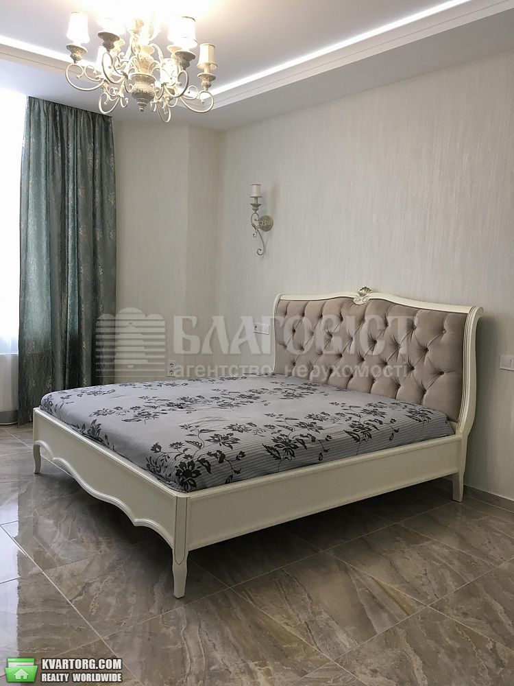 Rent out 2-room apartment. Киев, коновальца — photo 2