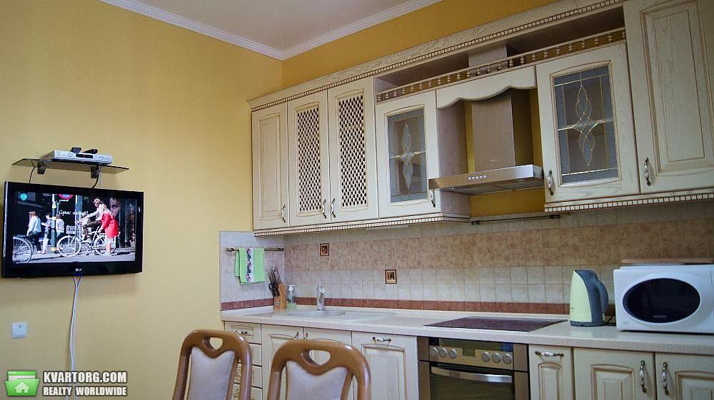 Rent out 3-room apartment. Киев,  Леси Украинки бул — photo 1