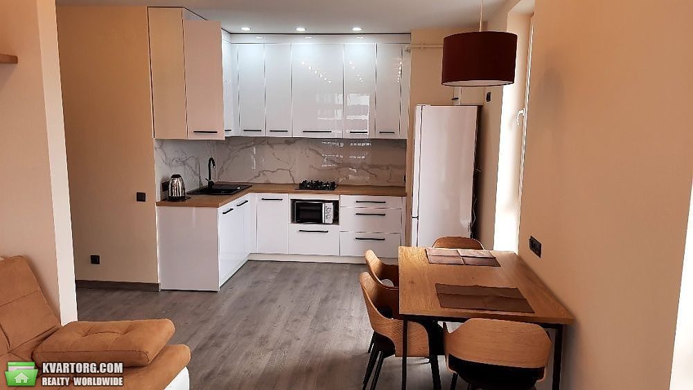 Rent out 1-room apartment. Львов, Героїв УПА — photo 1