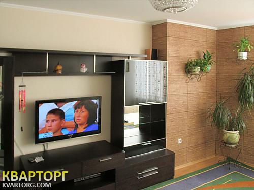 Rent out 2-room apartment. Киев,  Кошица — photo 7