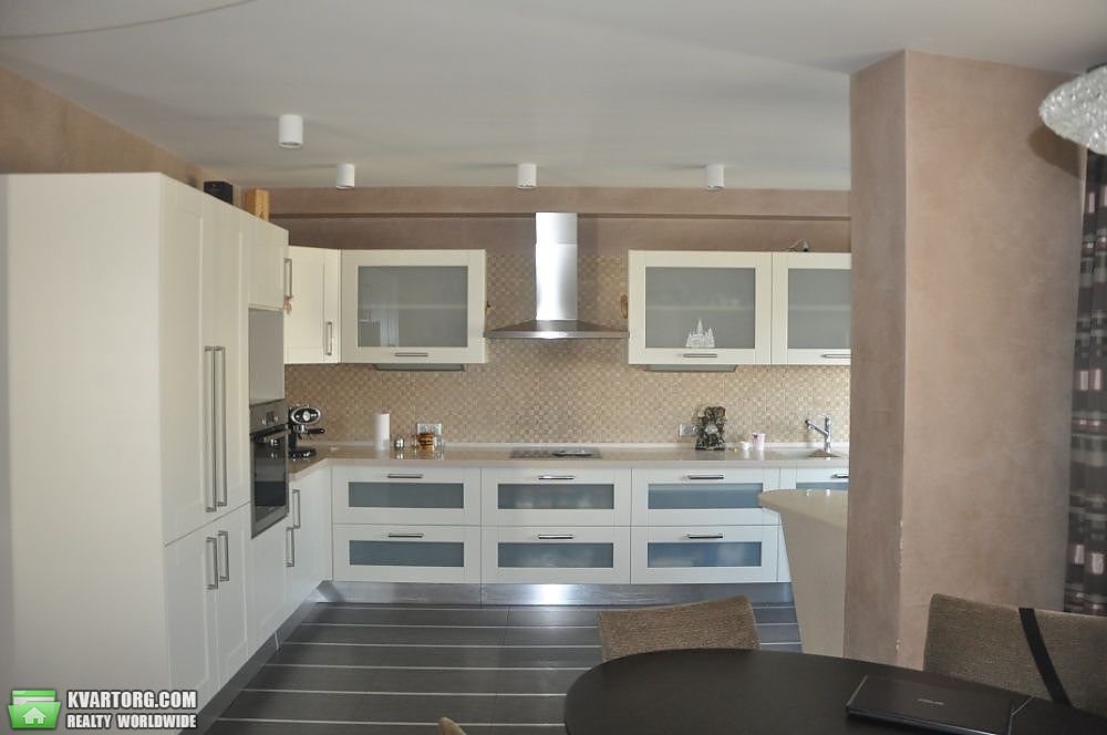 Sell 3-room apartment. Киев, Шептицкого — photo 1