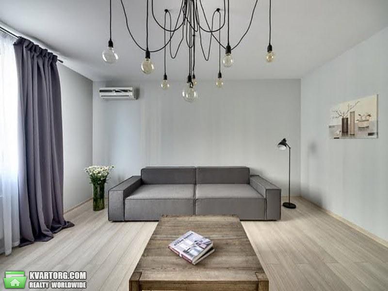 Rent out 3-room apartment. Киев,  Вильямса — photo 1