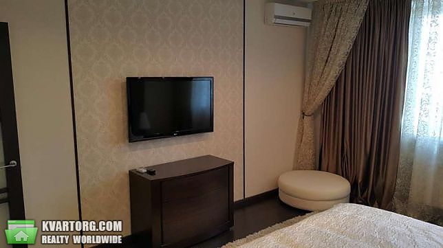 Rent out 2-room apartment. Киев,  Голосеевская — photo 3