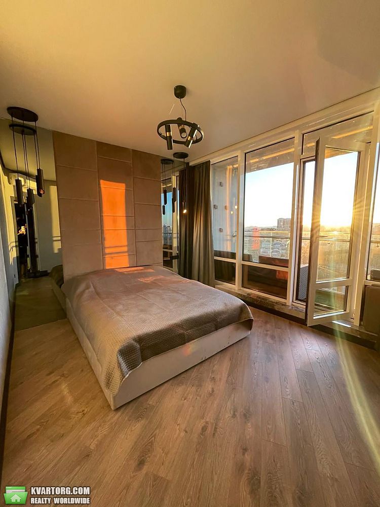 Sell 3-room apartment. Одесса, генуэзская — photo 1