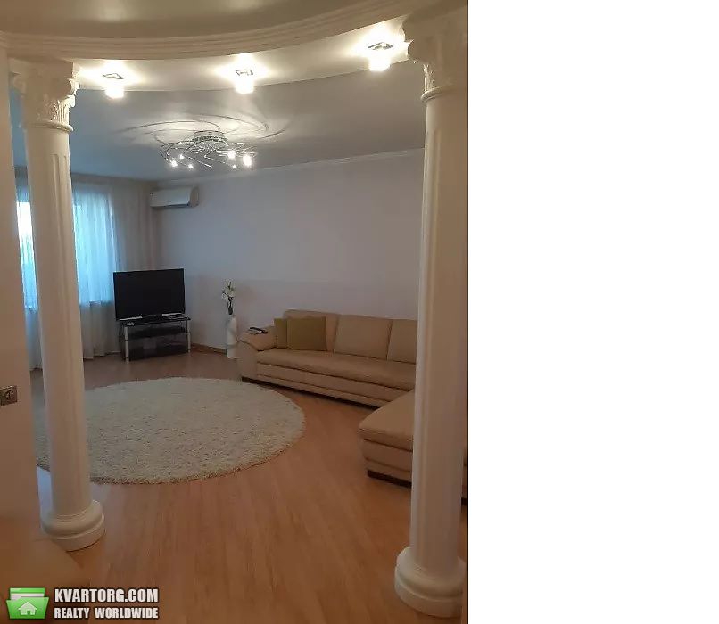 Rent out 3-room apartment. Киев,  Стадионная — photo 2