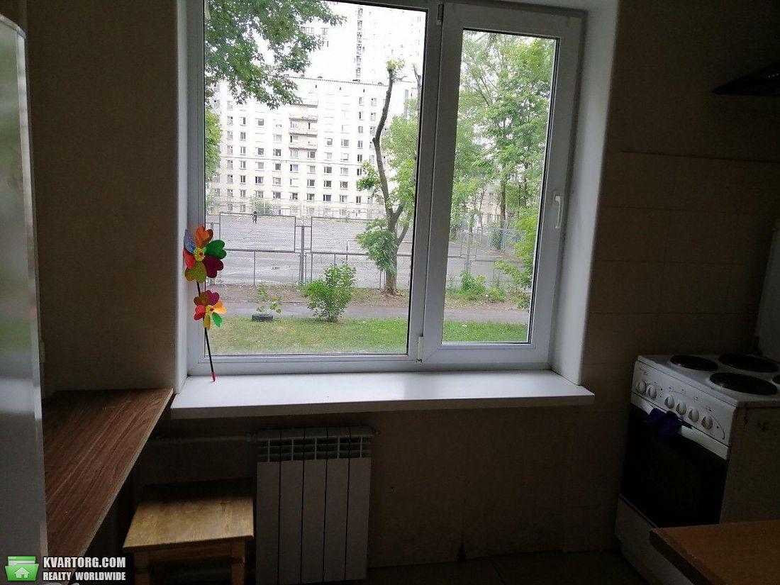 Rent out 1-room apartment. Киев,  Нежинская — photo 9
