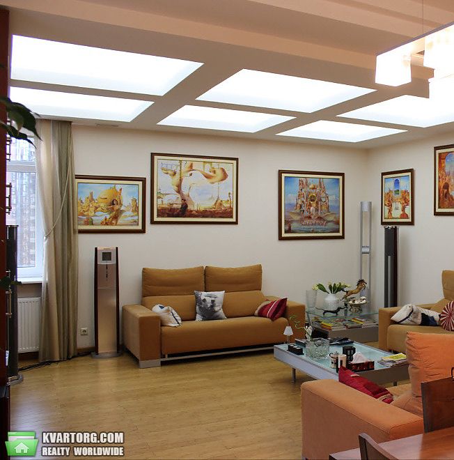 Sell 4-room apartment. Киев,  Старонаводницкая — photo 1