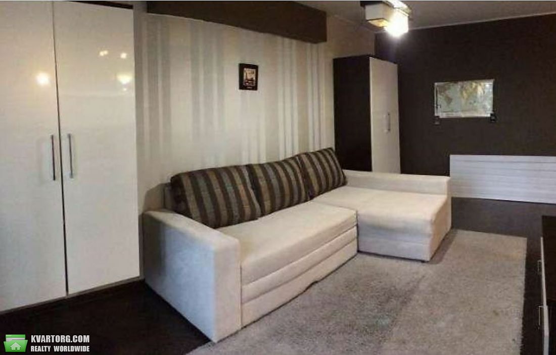 Rent out 1-room apartment. Киев,  Леси Украинки бул — photo 4
