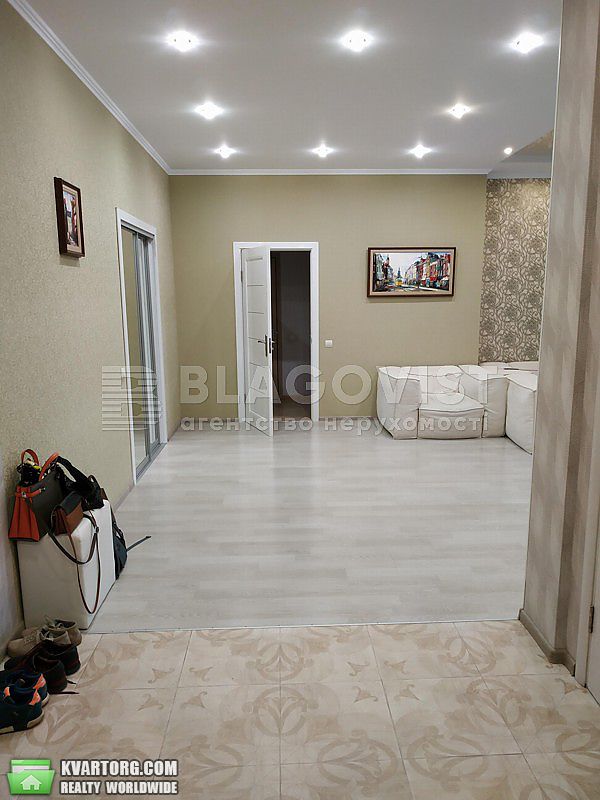 Sell 3-room apartment. Киев,  Щорса — photo 2